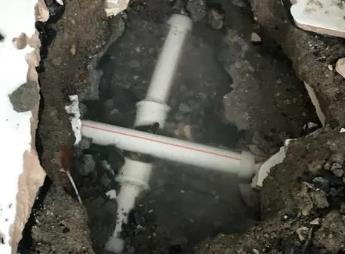 咸安阳台漏水维修公司为您分享楼上楼下漏水怎么处理